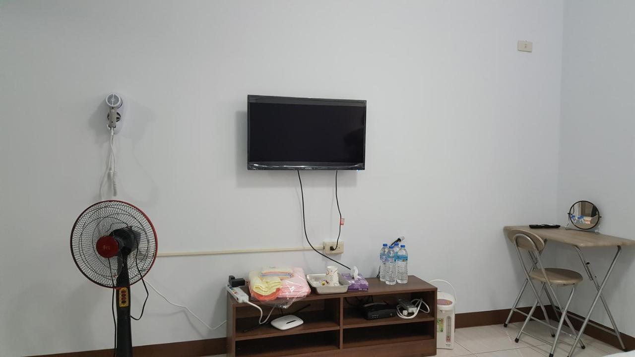 枋寮小象民宿 Fangliao Exterior foto